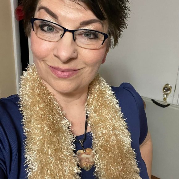 Eyelash Scarf in Pretty Cream/Light Brown Color - Picture 3 of 3